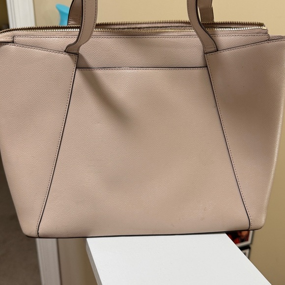 Michael Kors blush pink Tote with Gold Accents - Picture 7 of 7